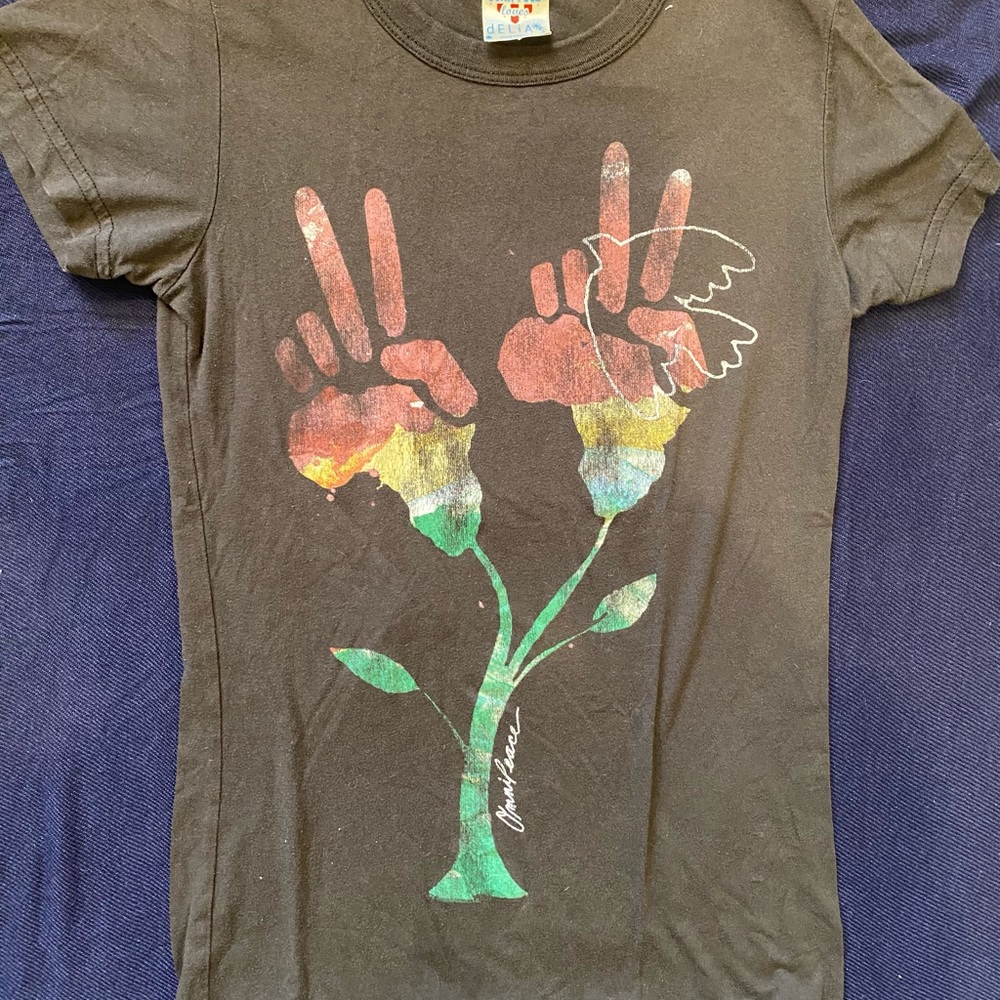 Graphic tee